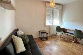 Charmant studio en centre-ville de Quincy à proximité de Paris !